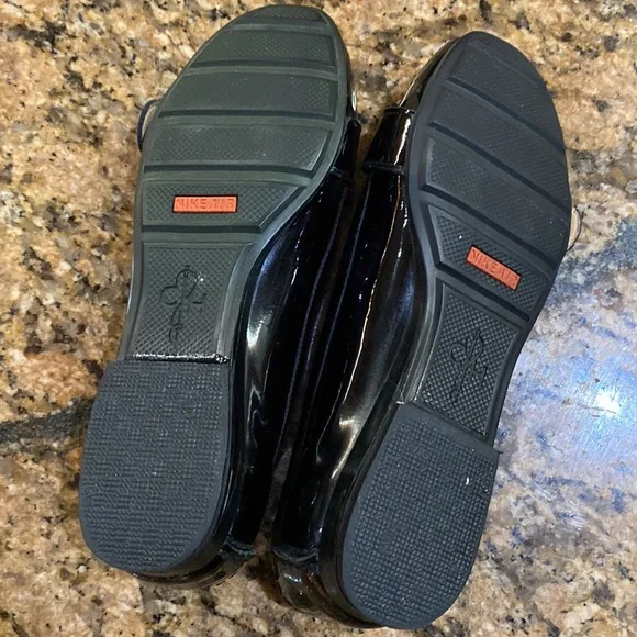 Black Patent Leather Cole Haan Loafer - Picture 2 of 3